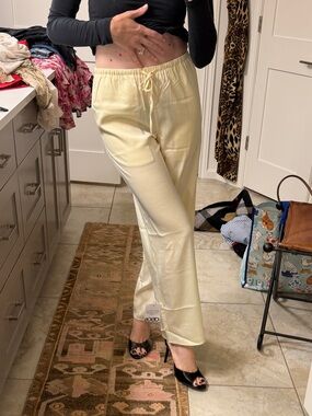 NWT Women’s Cream / Butter Drawstring Satin Wide-Leg Pants